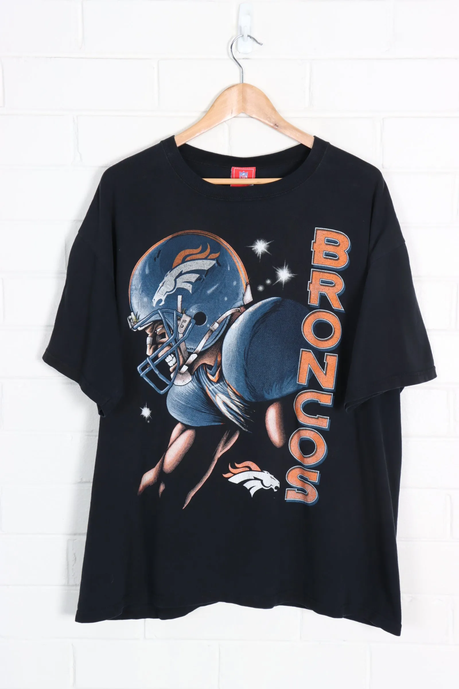 Denver Broncos NFL Football Player Big Graphic Tee (XXL)